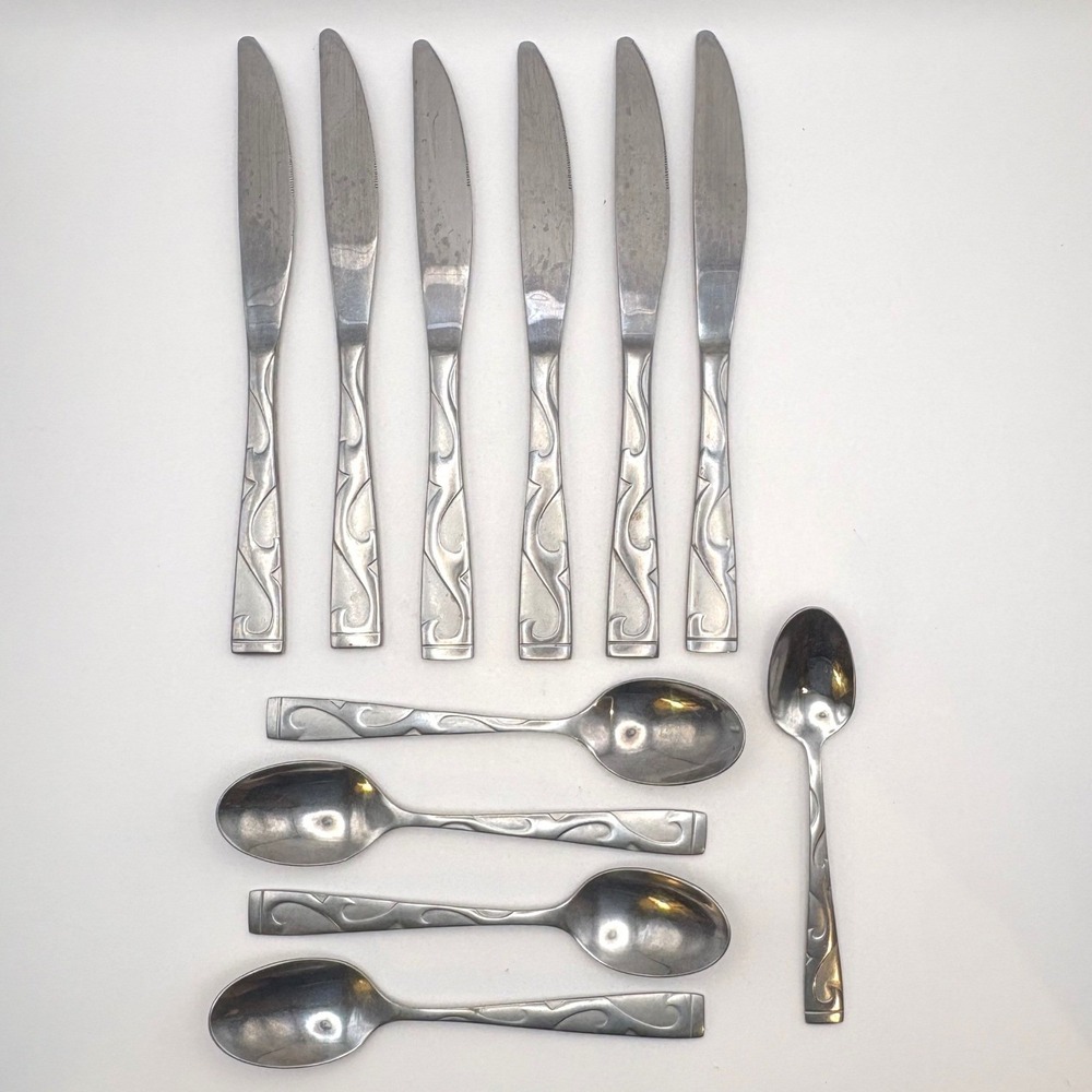 Oneida Tuscany Flatware 11pc 18/0 Stainless Frosted Handle Glossy Wave Scroll